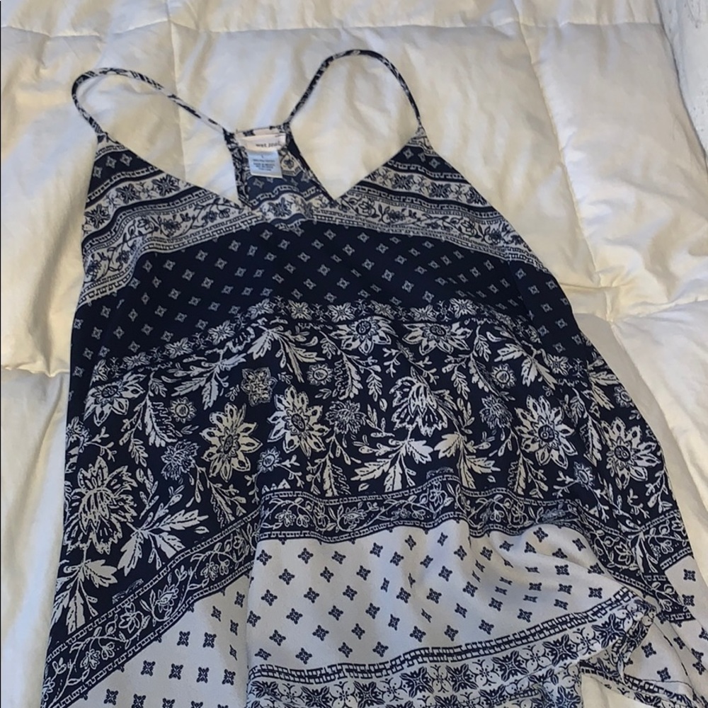 Patterned flowy tank top